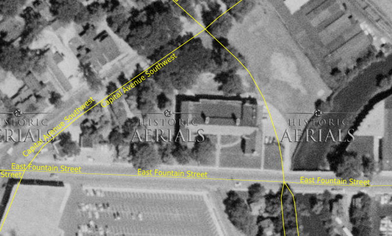 Econo Lodge (Village Inn) - Previous Motel 1955 (newer photo)